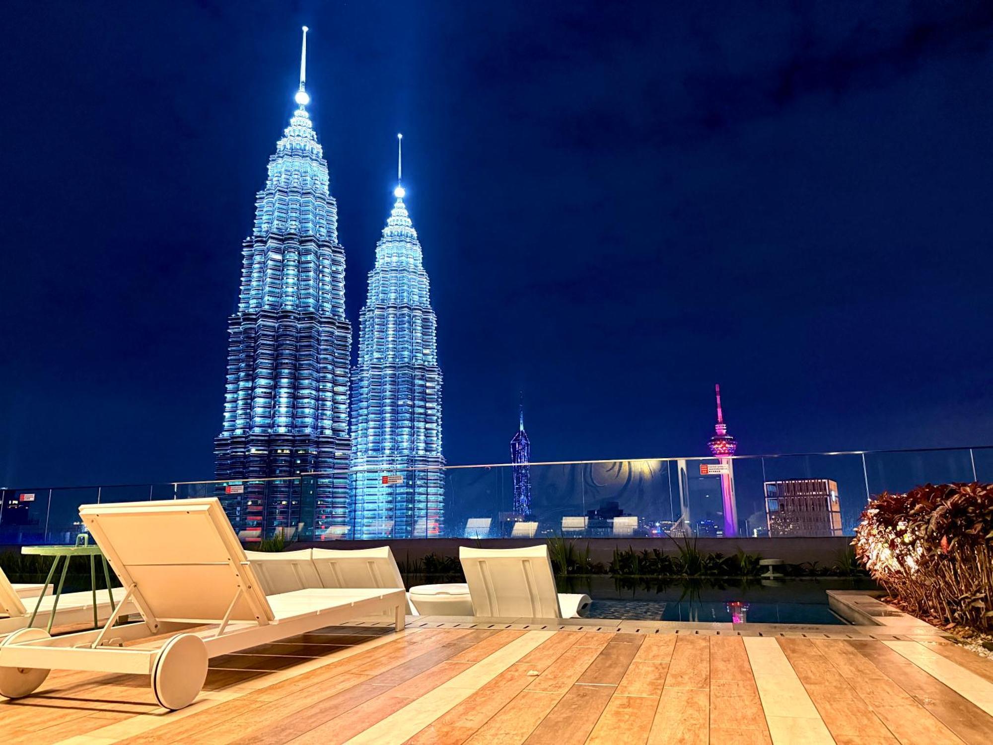 Star Residence Klcc By Sky Pool Kuala Lumpur Buitenkant foto